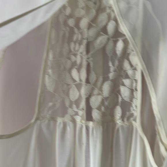 Beautiful sheer blouse with semi open lace back. Off white. Worn only once - Picture 3 of 4
